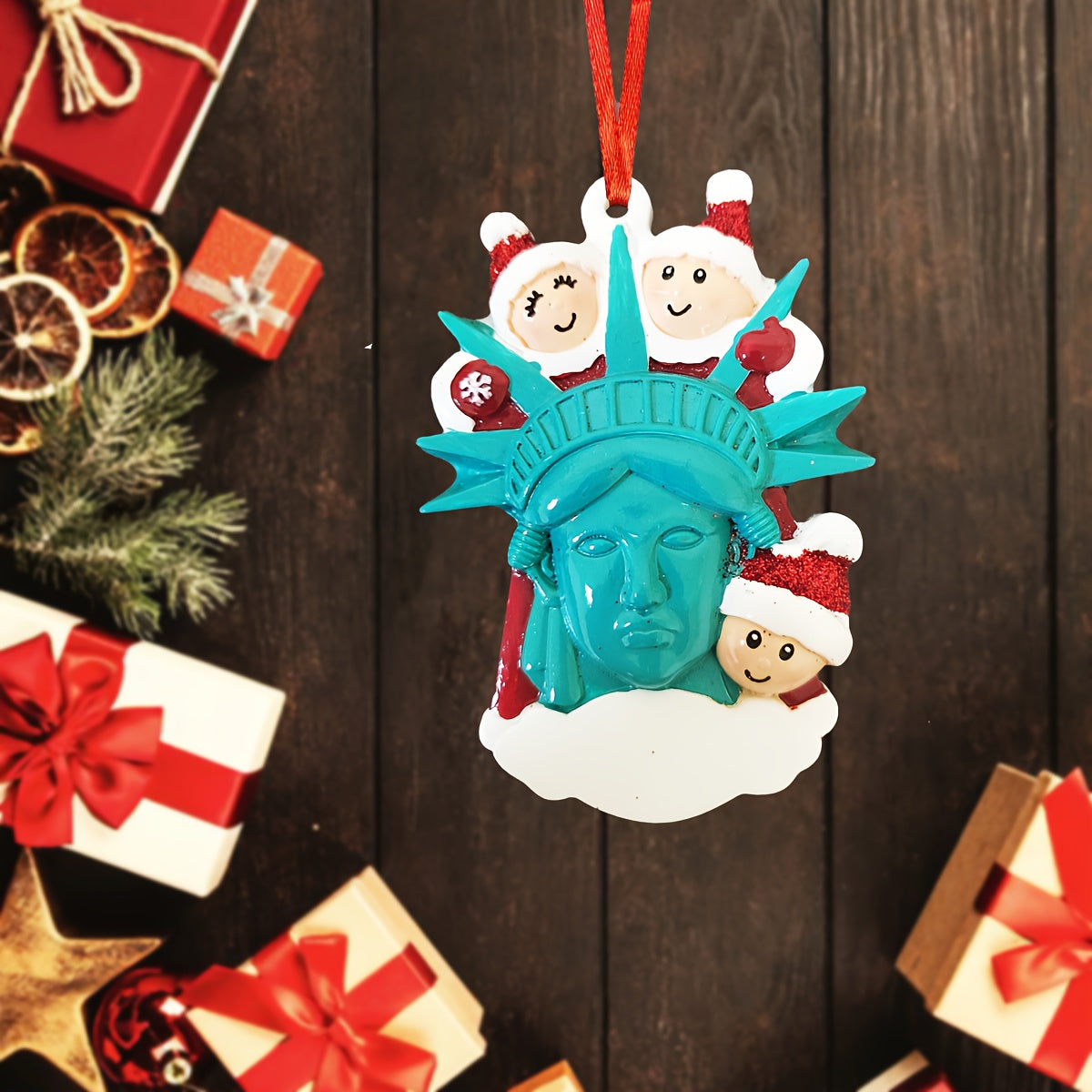 DIY Personalized custom pendant, resin material, family Christmas decoration pendant that can be customized with names/words